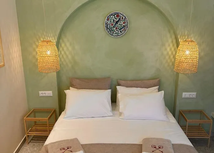 Vetus Vicinato Luxury Homes * Rhodes City